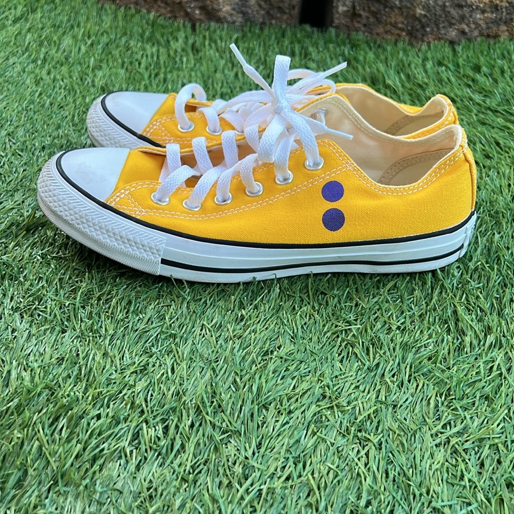 Chuck Taylor All Star Canvas Low-Top - Picture 6 of 9